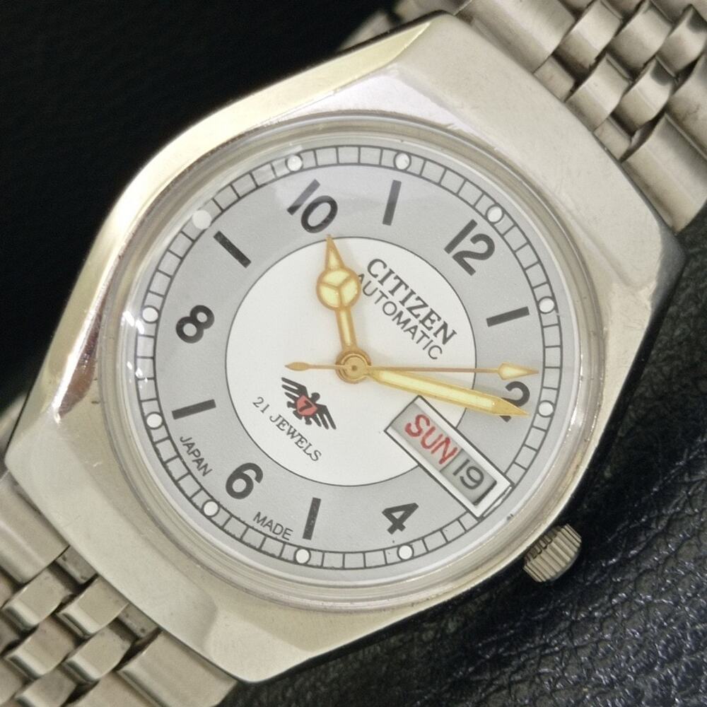Vintage 1992 Citizen Automatic Mens Silver Watch W/daydate & Gold accents